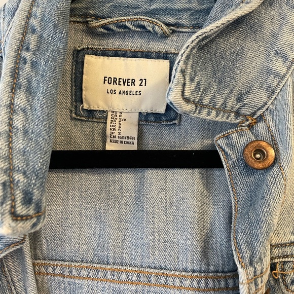 Jean jacket size sm - Picture 2 of 2